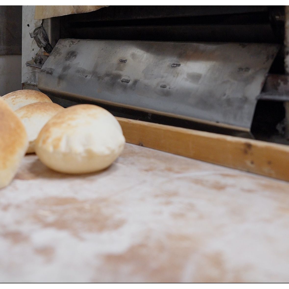 Fresh Baked Pita Bread - 10 Pieces of Soft, Chewy, Made Fresh Daily for Dips and Wraps